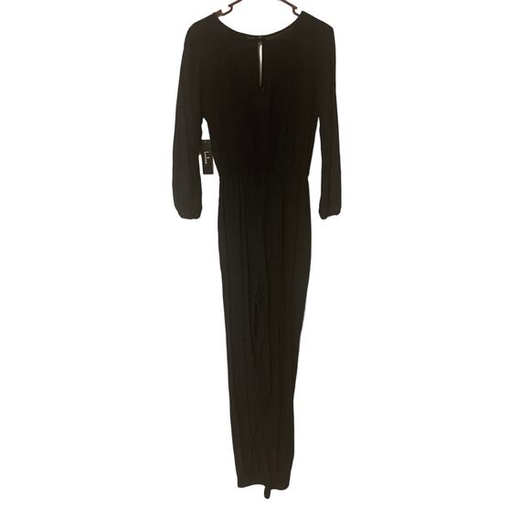 Lulu’s Rayon Jumpsuit NWT Black V Neck Elastic Ankle Womens Small Cut Out Sleeve - Picture 2 of 12